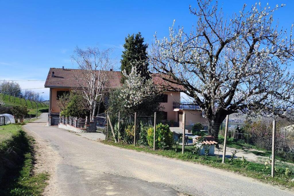 Il Canto Del Gallo Casa Vacanze Ristorante Pizzeria Cassinasco Exterior photo